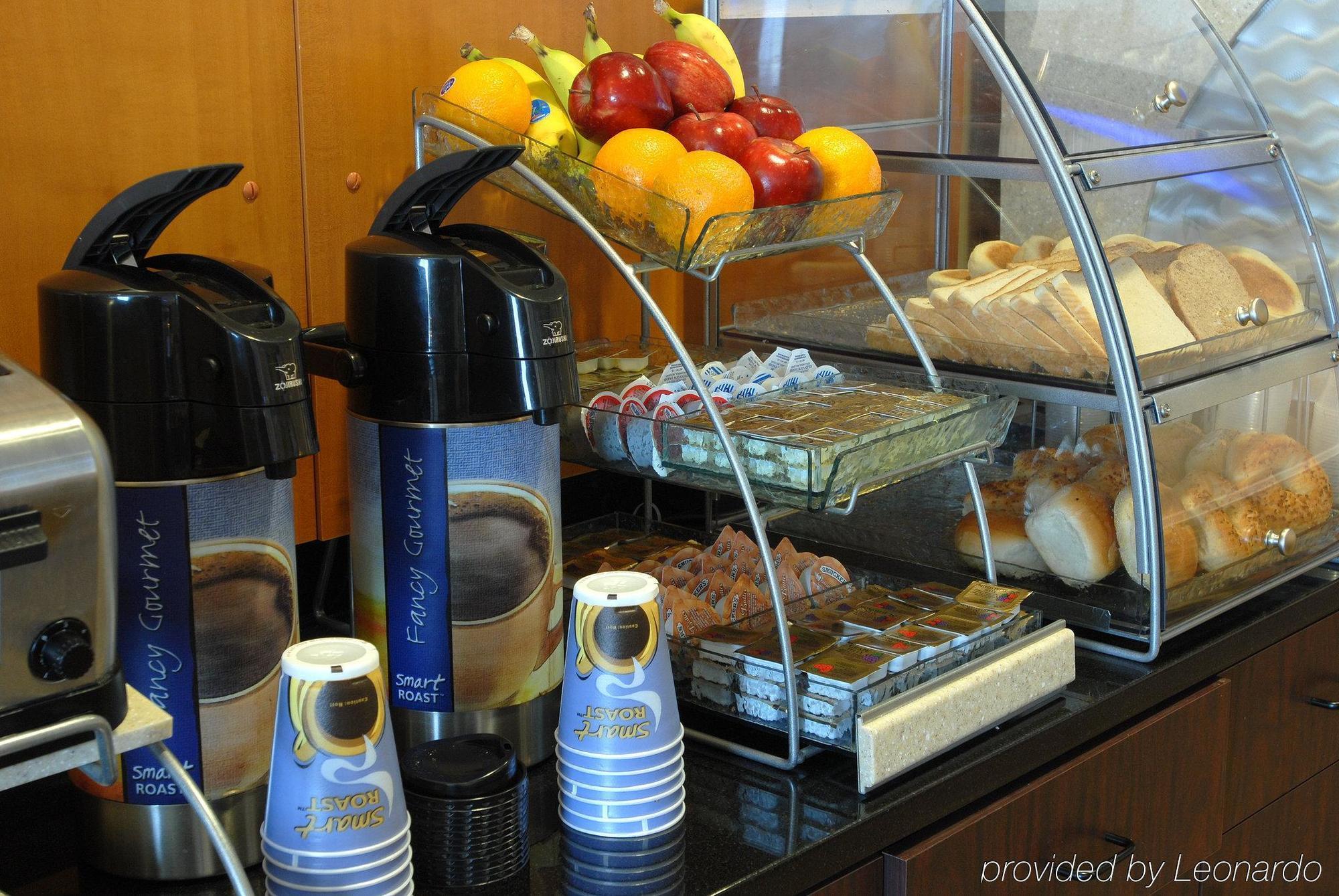 Country & By Radisson, Downtown New York