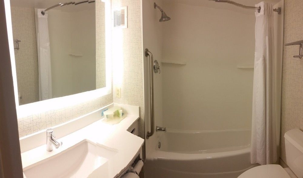 Country & By Radisson, Downtown New York Hotel