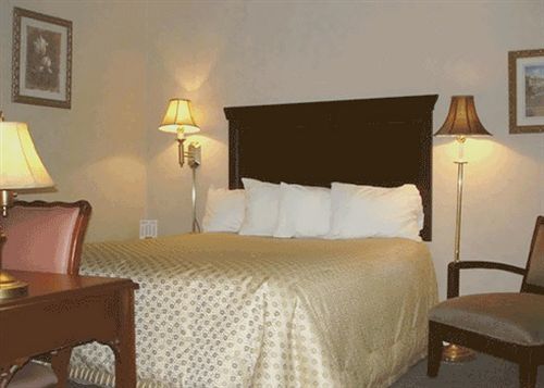Super 8 By Wyndham Motel 2*