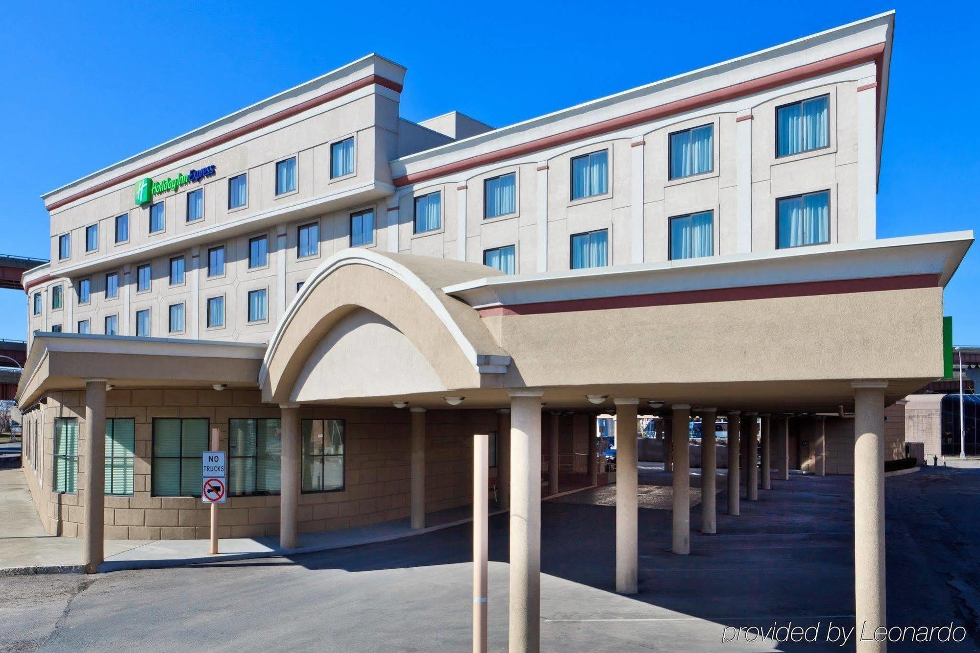Country & By Radisson, Downtown New York Albany