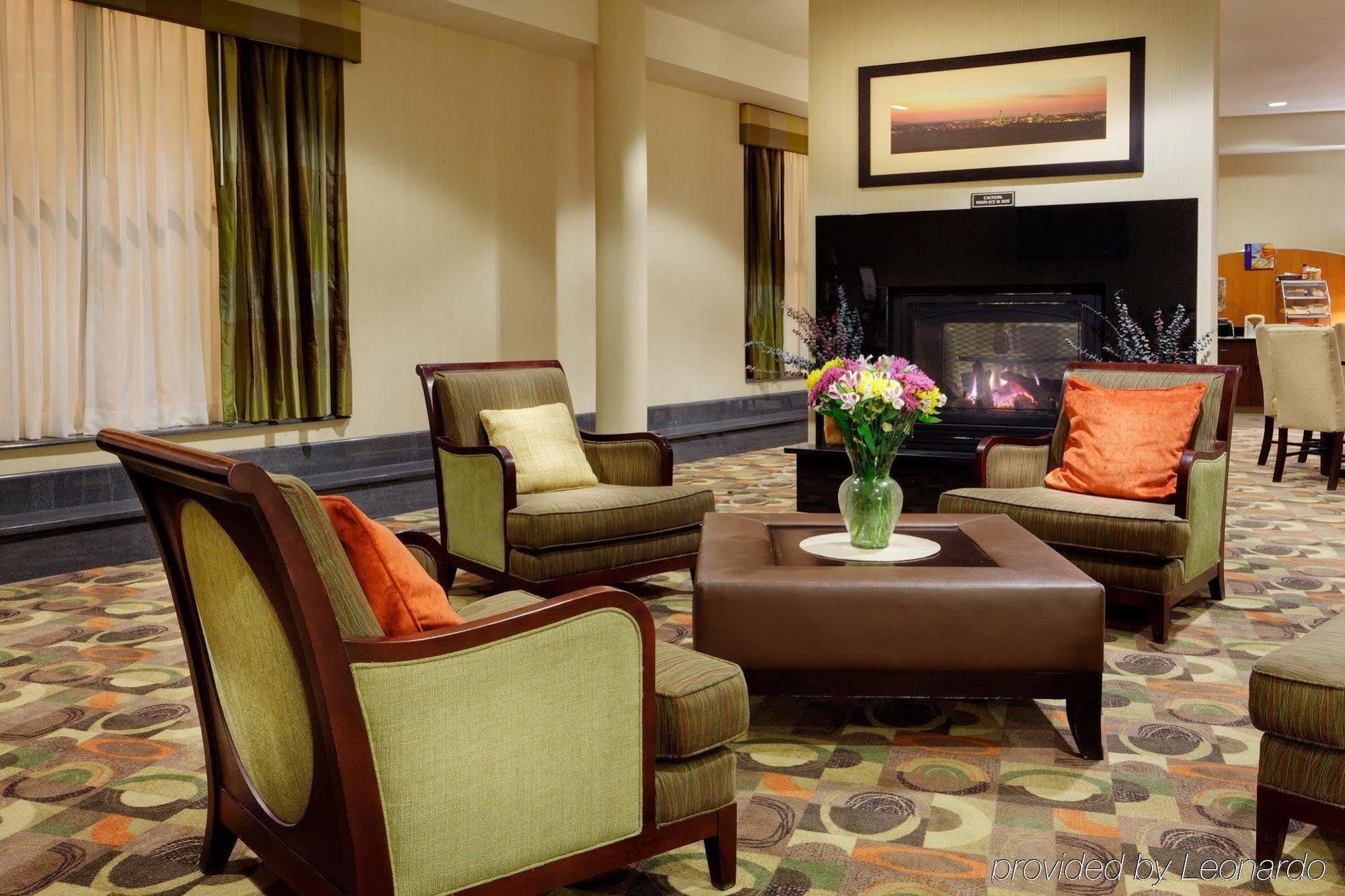 Hotel Country & By Radisson, Downtown New York Albany