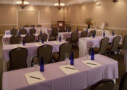 Fairfield & By Marriott Downtown 3* Albany