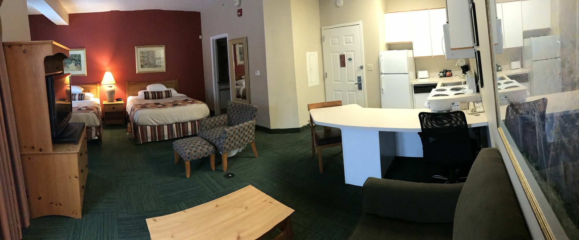 Cresthill Suny Hotel