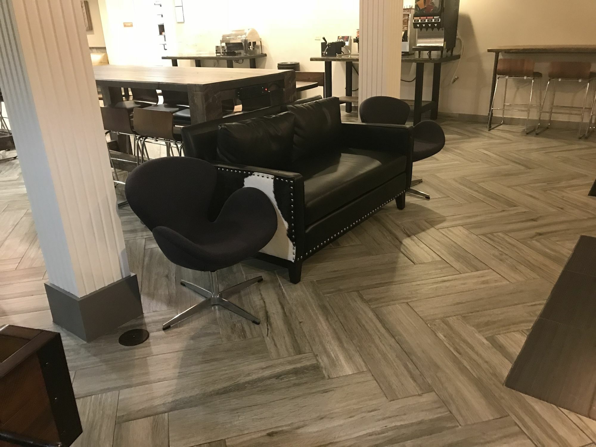 Cresthill Suny 3* Albany